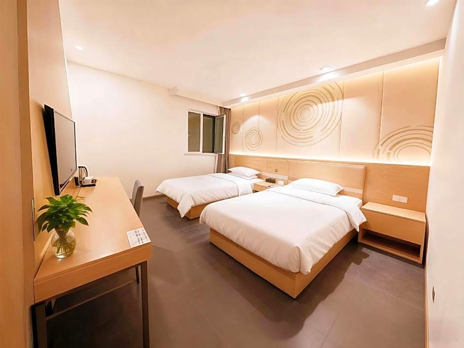 GreenTree Inn Xining Chengdong District Huangguang Yiwu Trade City Express Hotel