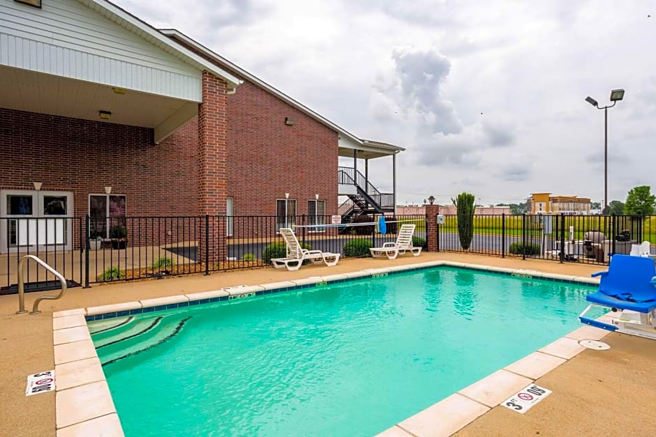 Econo Lodge Inn & Suites Searcy