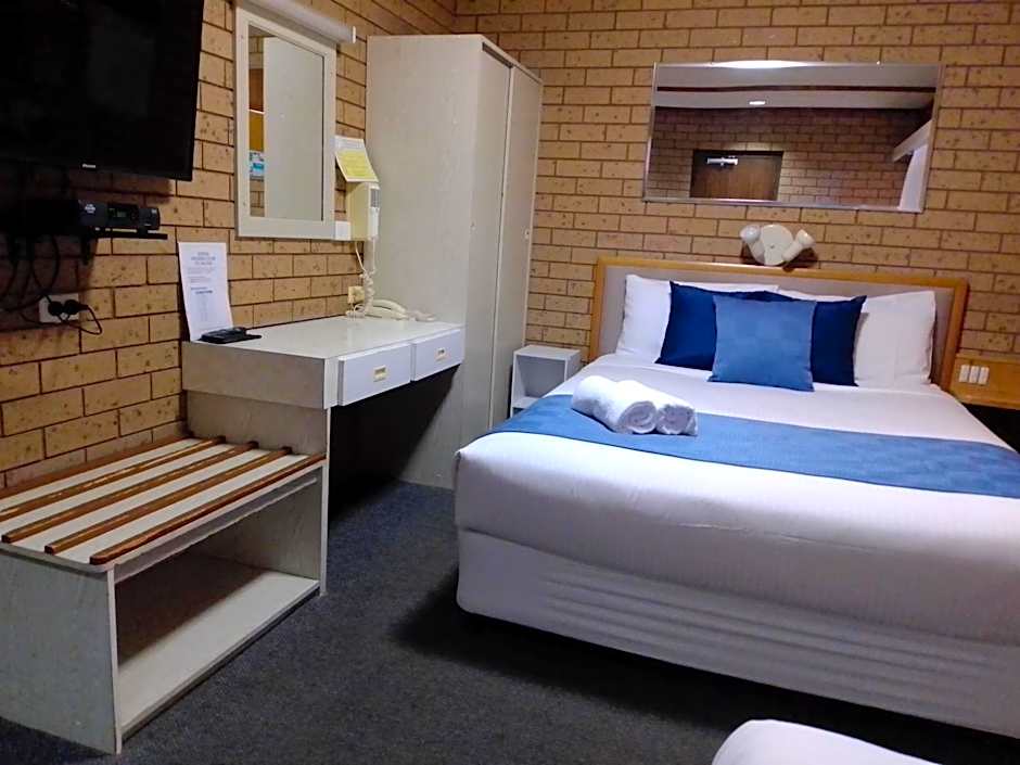 Country Home Motor Inn