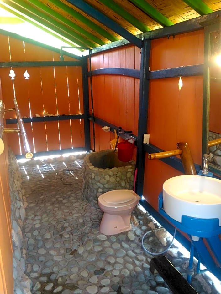 4 Pohon - Les 4 Arbres