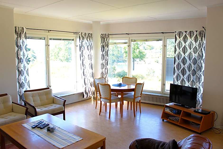 Liljeholmen Herrgård Hostel