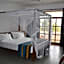 Esprit d'Ici Hotel