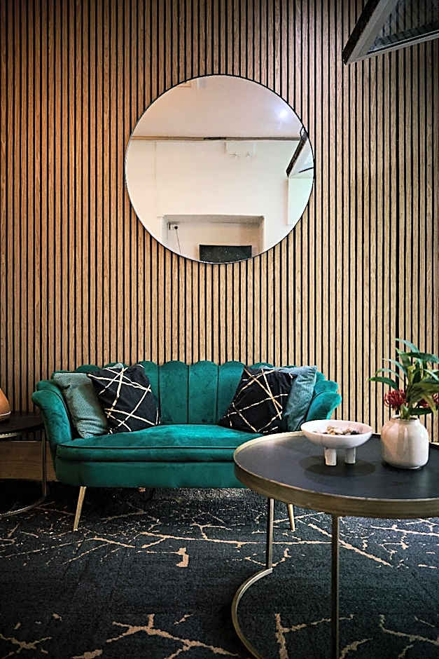 Urban Nomad - Potts Point  (18 - 39 only)