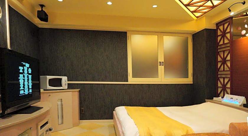 Shonan Sirene (Adult Only)