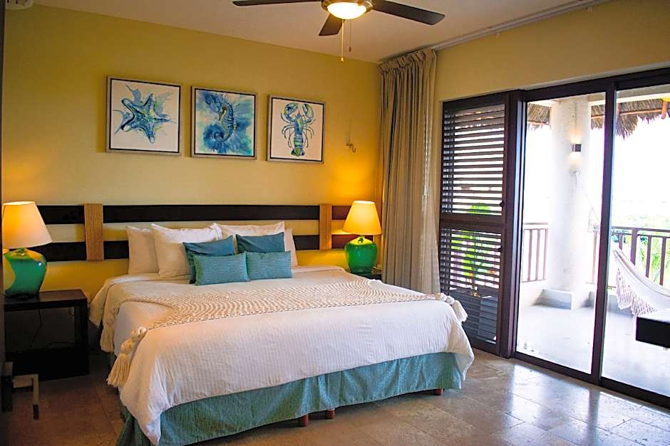 Grand Marina Hotel