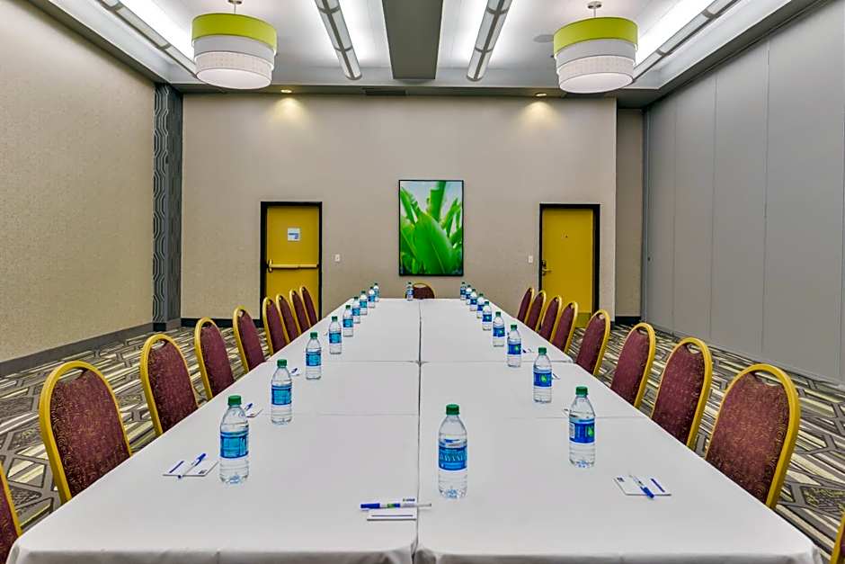 Holiday Inn Express Hotel & Suites Elk Grove Ctrl - Sacramento S By IHG