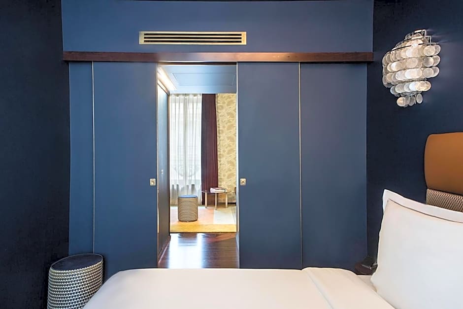 Hotel du Rond-Point des Champs-Elysees - Esprit de France