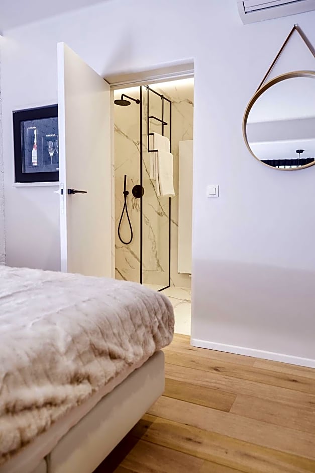 Hotel ONIRO - Luxury Rooms & Wellness Suites