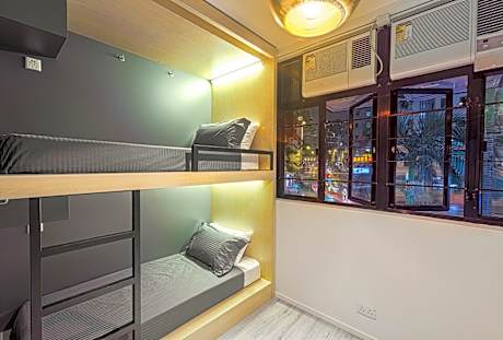 Single Bed in 10-Bed Mixed Dormitory Room