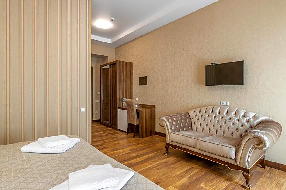 Ornament Hotel