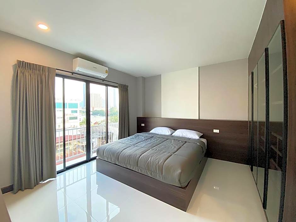 Mangkon Hostel