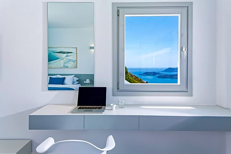 Photo 1 of 6 of Red Suite, Plunge Pool, View