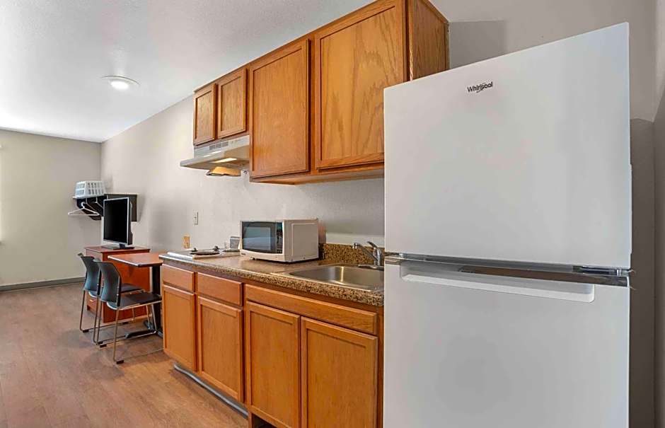 Extended Stay America Select Suites - Gulfport