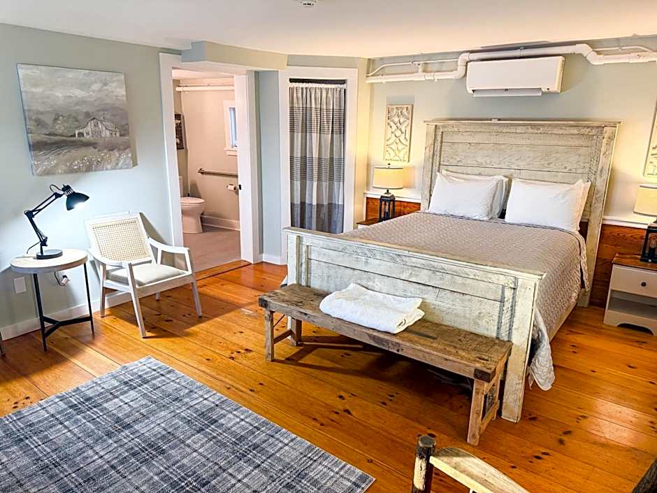 The Black Walnut Inn
