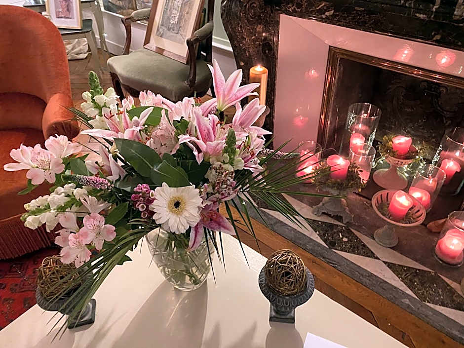 Au 16 Place Saint Louis