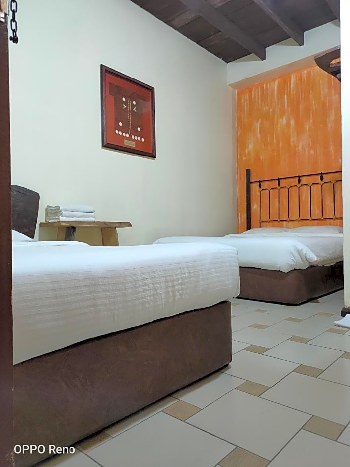 Kuching Waterfront Lodge