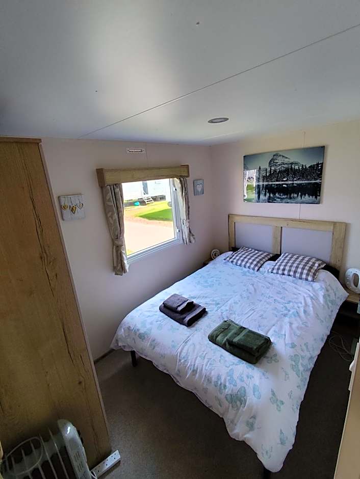 STATIC CARAVAN HOTEL in EDINBURGH