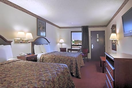 2 Double Beds Non-Smoking