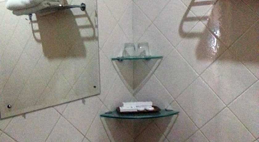 Hotel Syariah Arini Solo