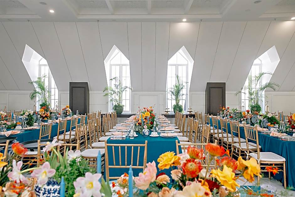 MAHALAYA The Legacy Hotel