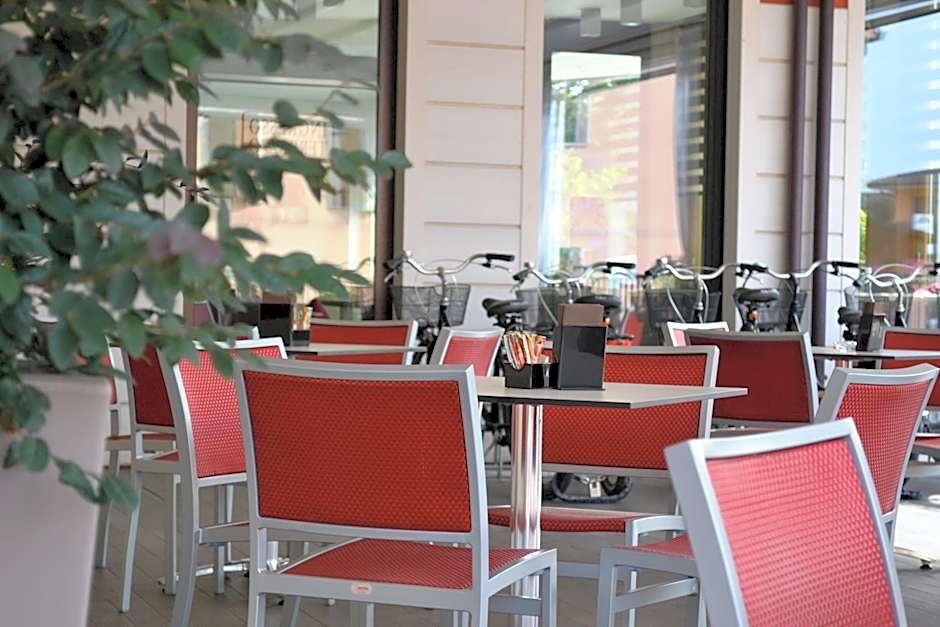 Kairos Garda Hotel