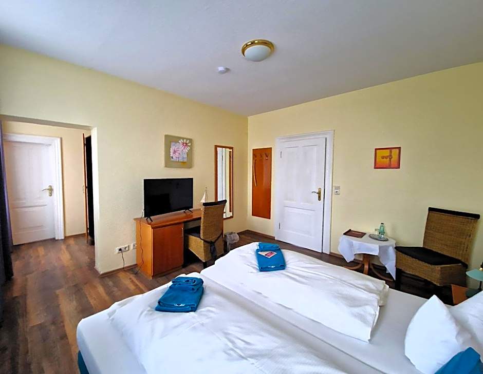 Hotel Fährhaus Niederkleveez