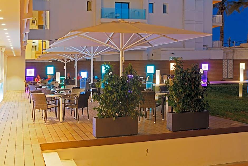 Hotel Luxor
