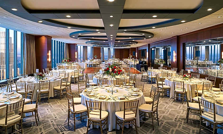 The Marquette Hotel, Curio Collection by Hilton