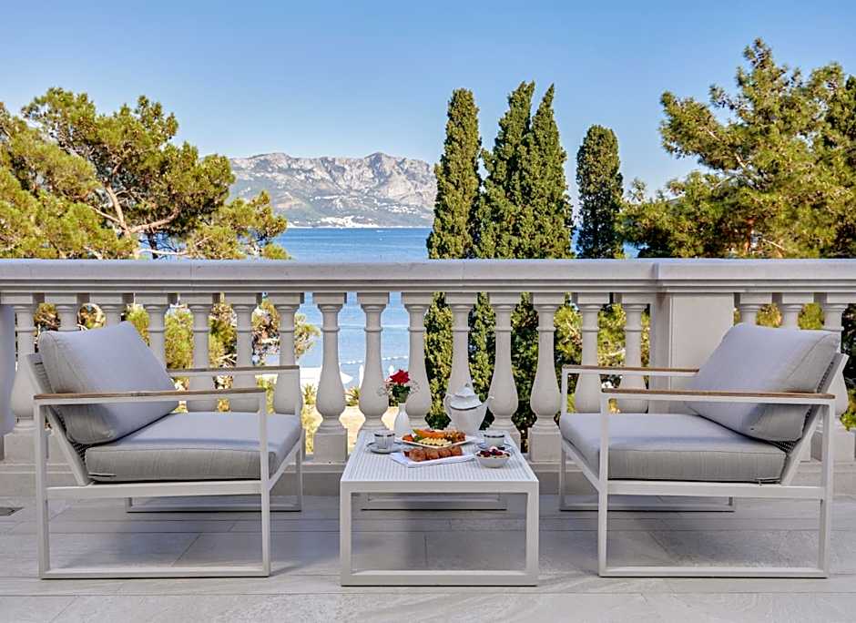 Crowne Plaza Budva by IHG