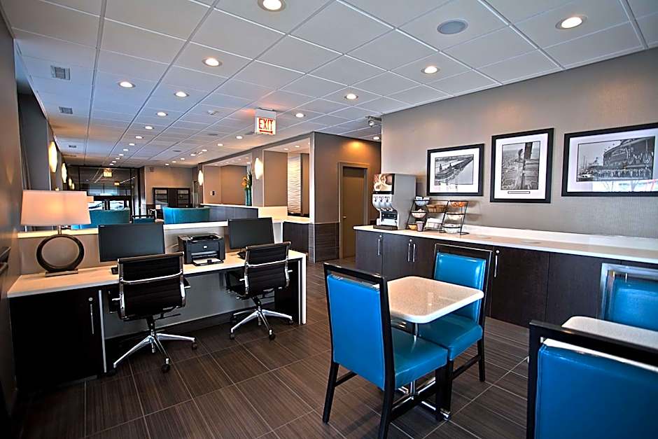 Best Western River North Hotel