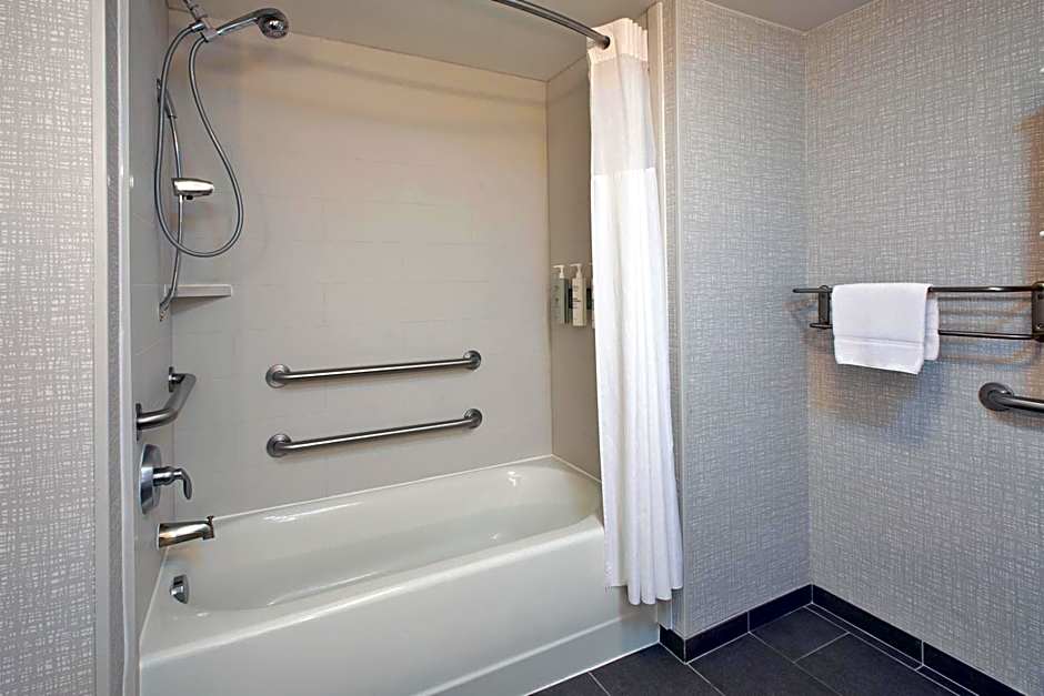 Hampton Inn By Hilton And Suites St. Cloud