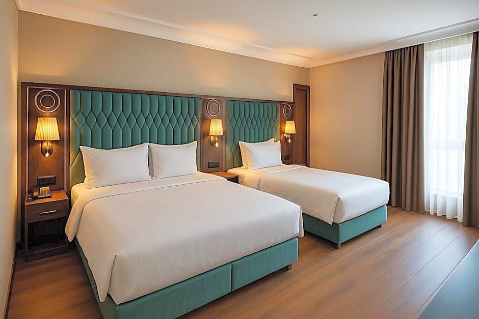 Shelton Airport Hotel