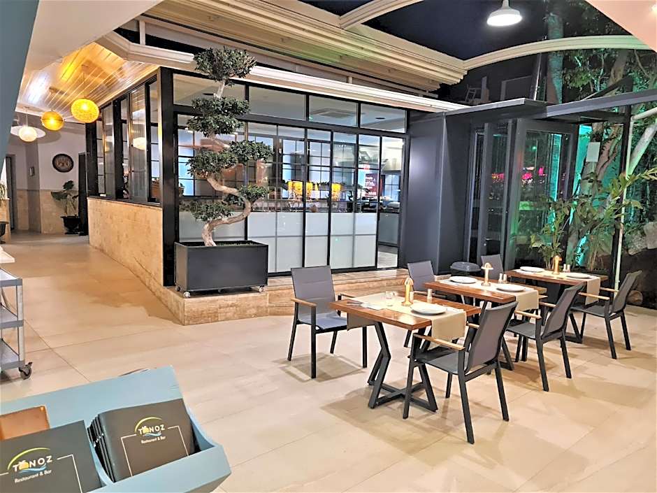 Tonoz Beach Hotel