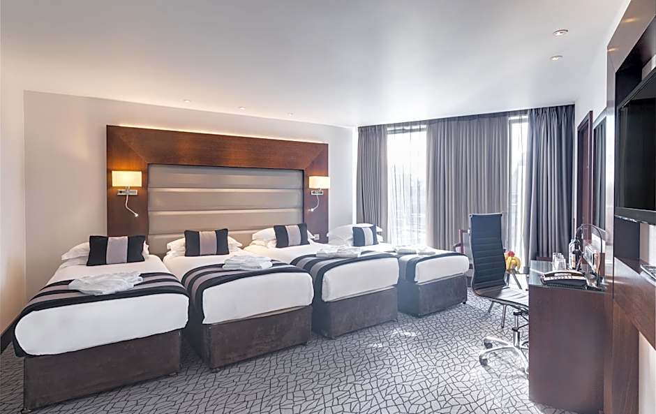 Park Grand London Heathrow