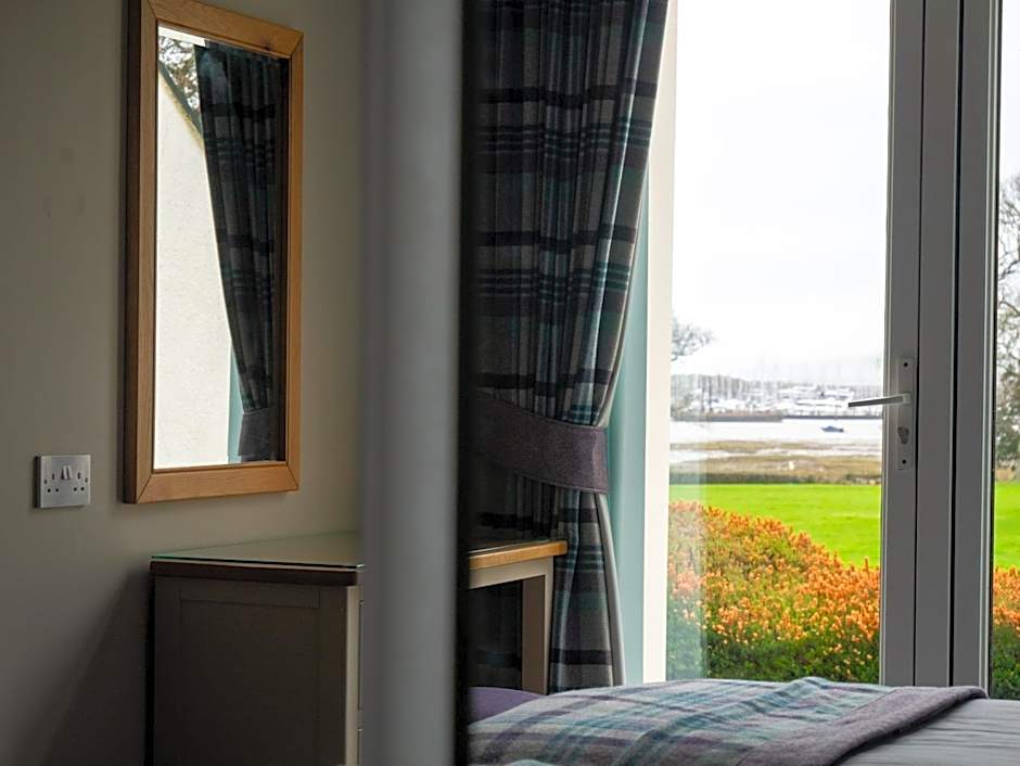 Elmers Court Hotel