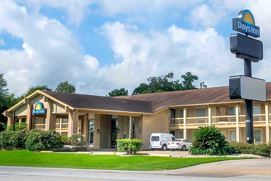 Days Inn by Wyndham Beaumont