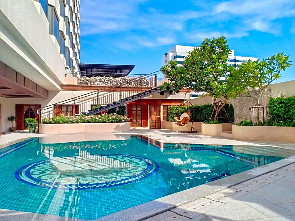 Evergreen Laurel Hotel