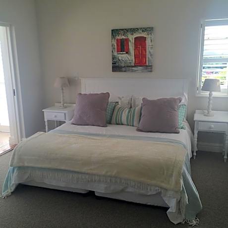 Family Room with Sea View