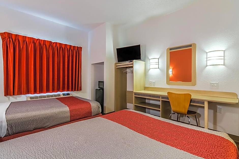 Motel 6-Fort Mill, SC - Charlotte