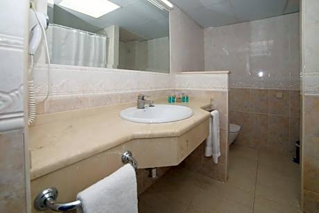 One-Bedroom Apartment with Sea View and Terrace