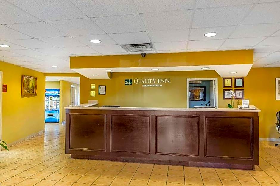 Quality Inn Calera I-65 exit 231
