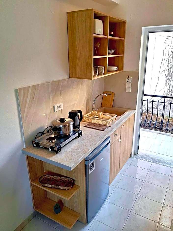 Valianos Studios - Luxury Apartment