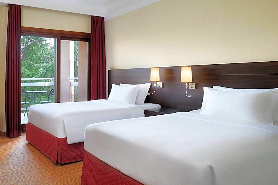 Courtyard by Marriott Rome Central Park