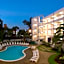 Casa Del Mar Beachfront Suites