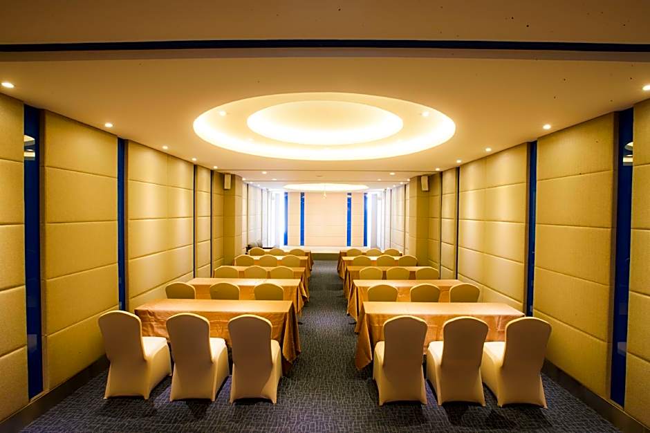 Golden City Rayong Hotel