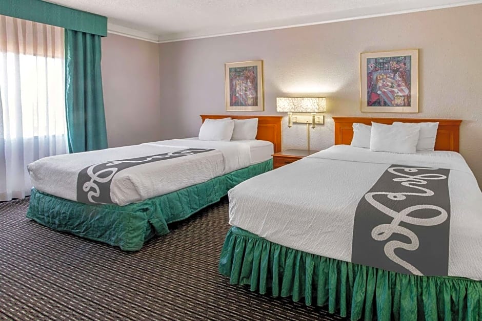 La Quinta Inn & Suites by Wyndham Las Cruces
