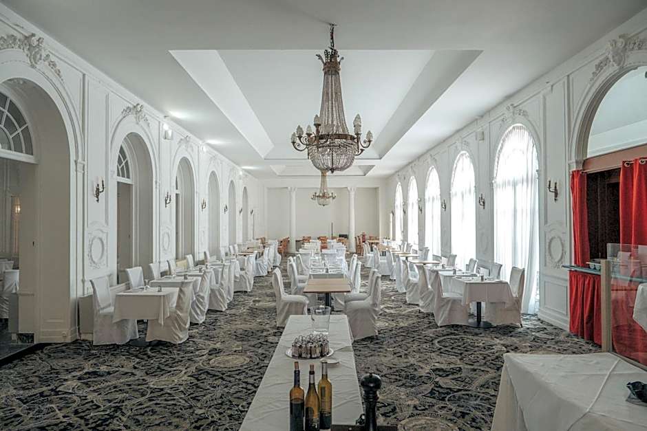 Hôtel Le Royal Promenade des Anglais