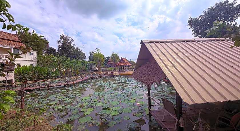 Ayutthaya Garden River Home