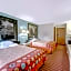Super 8 by Wyndham San Antonio/Fiesta