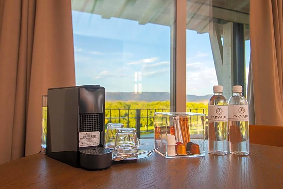 Hotel Vinícola Parvada by Lumina